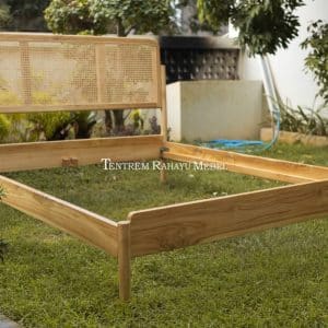 Solid teak and rattan wood minimalist l natural look savana bed (1)